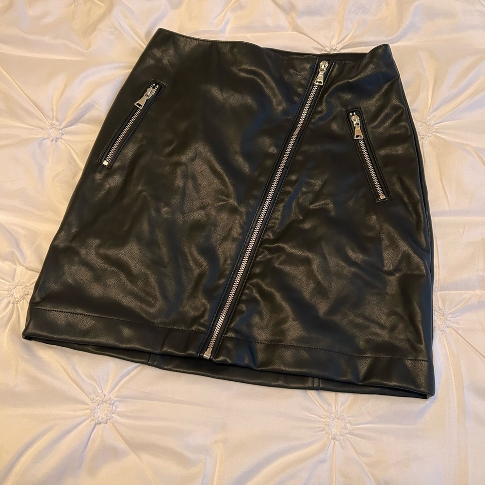Express leather skirt